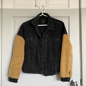 FALL SALE: Chic Zara black denim Sherpa jacket